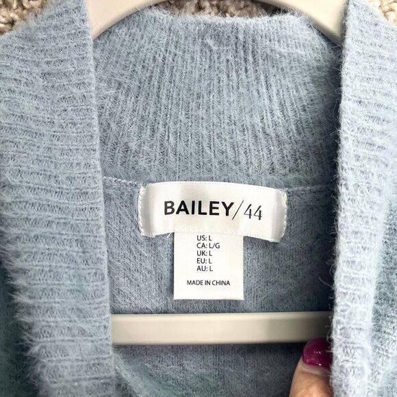 Bailey 44 Sweater Women’s Large Blue Fuzzy Fleece - Picture 2 of 4